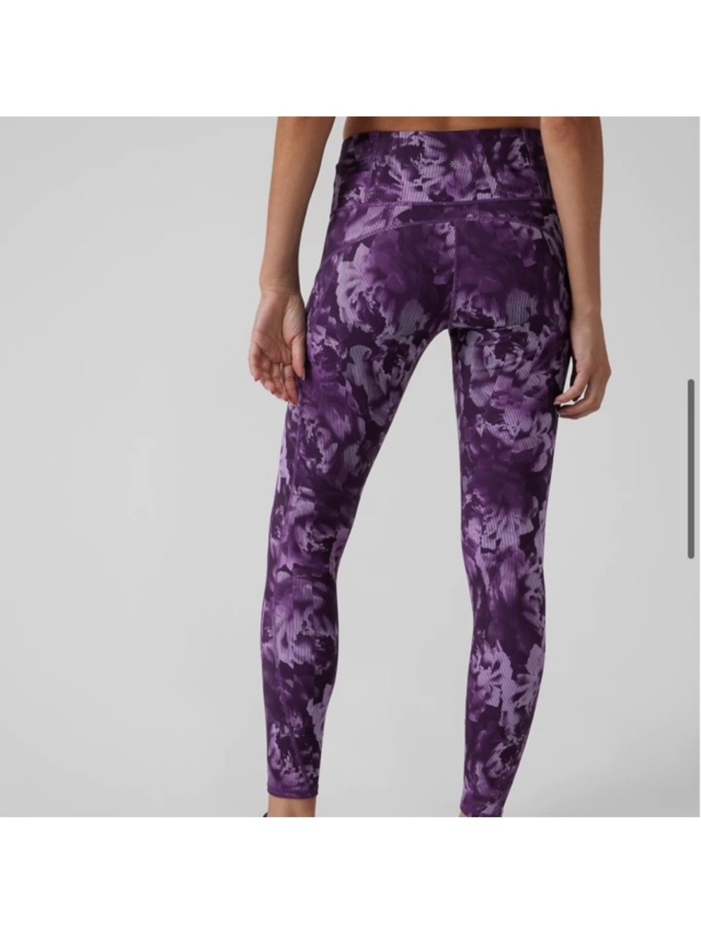 Athleta Rainier Printed Tight Size Small EUC - Picture 2 of 12